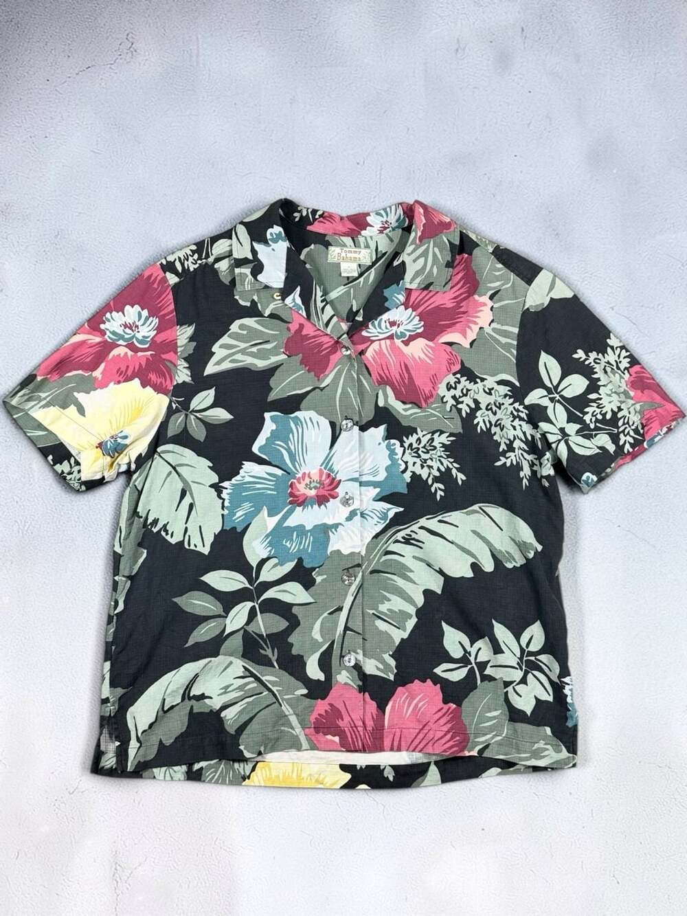 Men’s Tommy Bahama Silk Hawaiian Shirt Size M Black Floral Aloha Beach